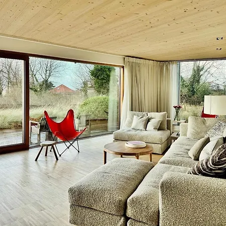 House Near The Sea *